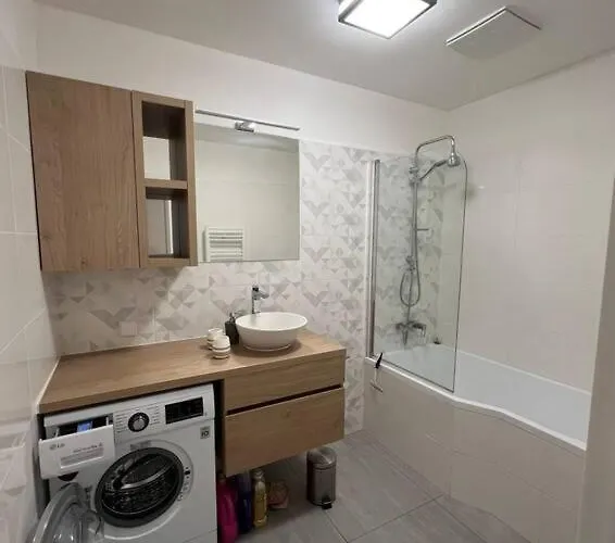 Lejlighed Kmetova So Sukromnym Parkovanim Zdarma, 5 Min Peso Do Centra