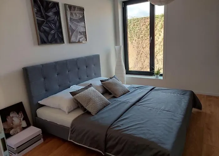 Lejlighed Kmetova So Sukromnym Parkovanim Zdarma, 5 Min Peso Do Centra Košice